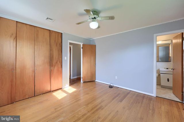 131 CAMBRIDGE DR, Mechanicsburg, PA 17055
