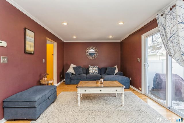 59 Woodway Road APT 1, Stamford, CT 06907