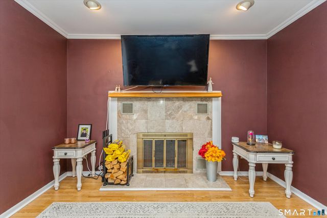 59 Woodway Road APT 1, Stamford, CT 06907