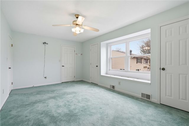 1605 Calico Ct, Bethel Park, PA 15102