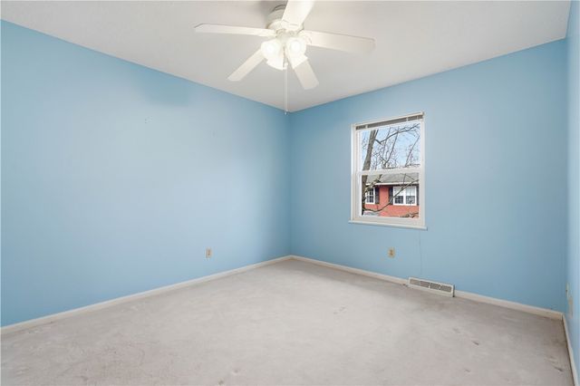 1605 Calico Ct, Bethel Park, PA 15102