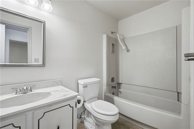 1605 Calico Ct, Bethel Park, PA 15102