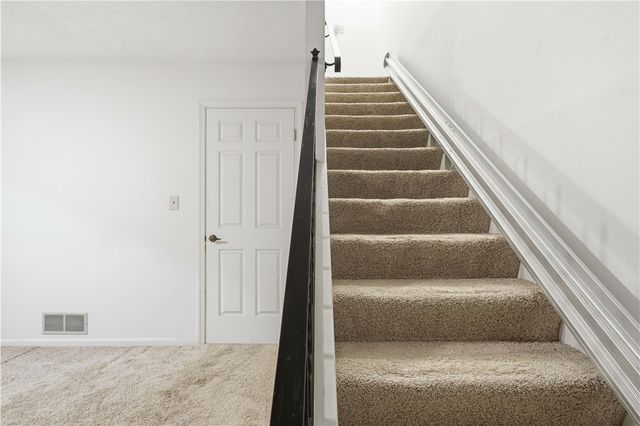 1605 Calico Ct, Bethel Park, PA 15102