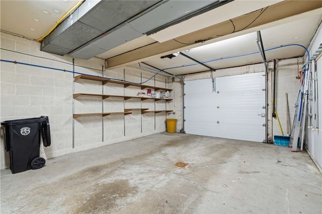 1605 Calico Ct, Bethel Park, PA 15102