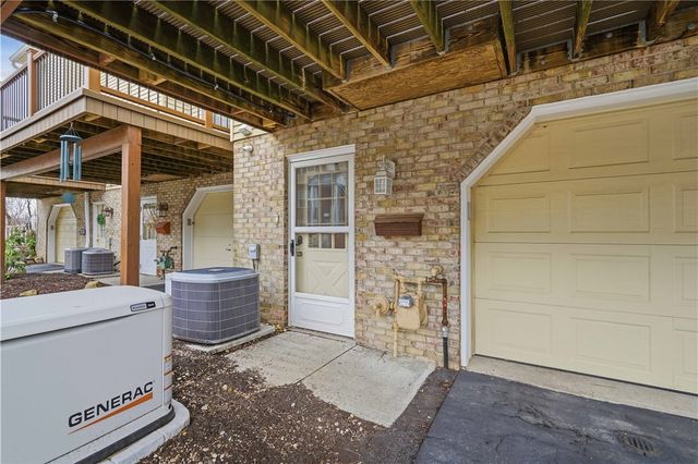 1605 Calico Ct, Bethel Park, PA 15102