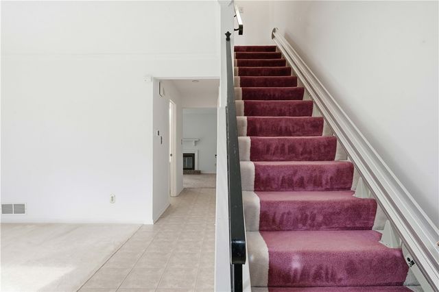 1605 Calico Ct, Bethel Park, PA 15102