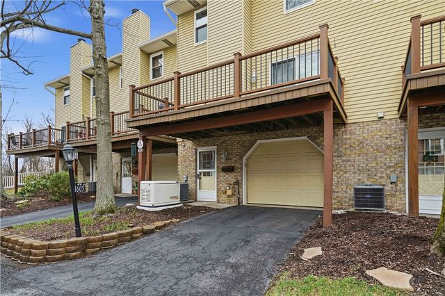 1605 Calico Ct, Bethel Park, PA 15102
