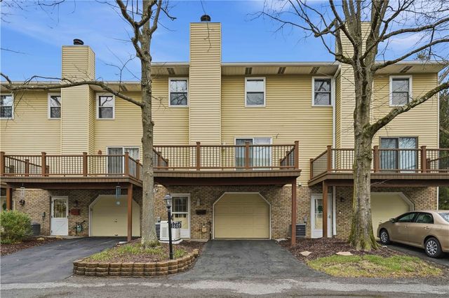 1605 Calico Ct, Bethel Park, PA 15102