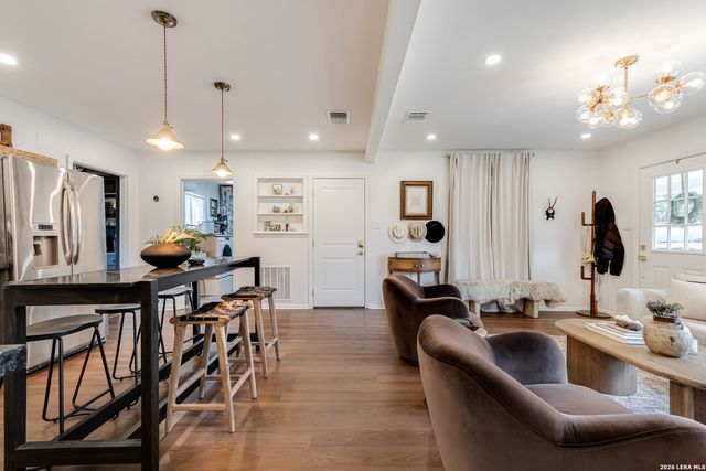 528 FREY ST, Boerne, TX 78006