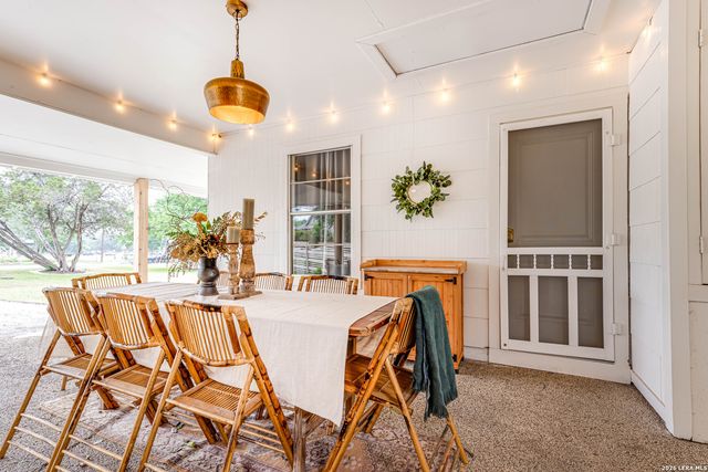 528 FREY ST, Boerne, TX 78006