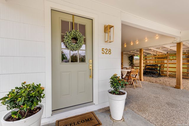 528 FREY ST, Boerne, TX 78006