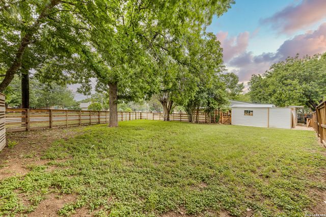 528 FREY ST, Boerne, TX 78006
