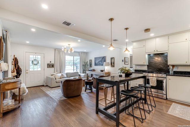 528 FREY ST, Boerne, TX 78006