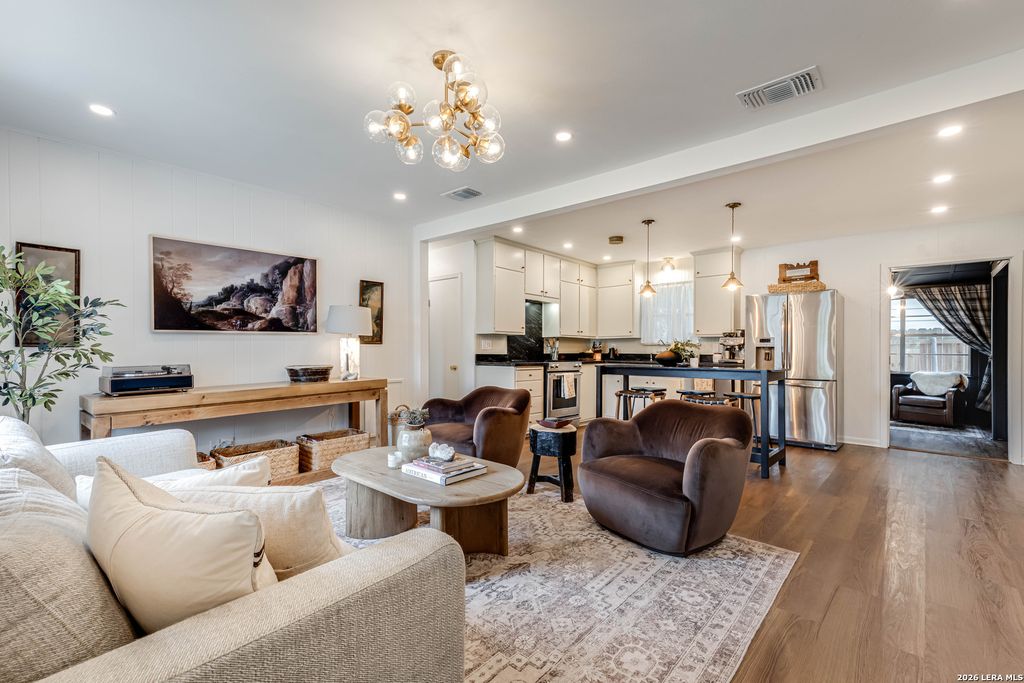 528 FREY ST, Boerne, TX 78006