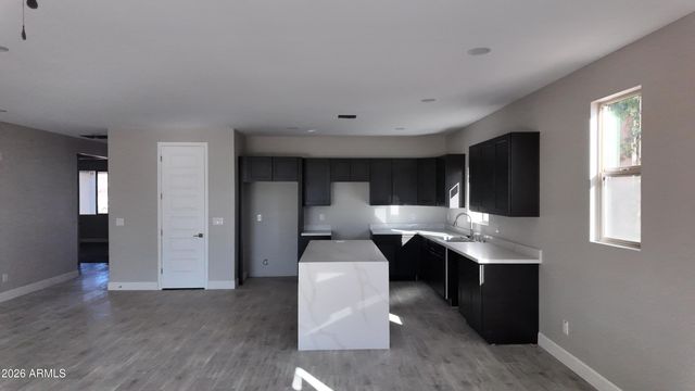 9407 W WASHINGTON Street, Tolleson, AZ 85353