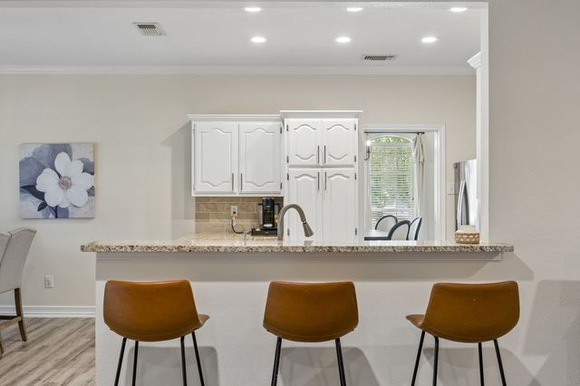 729 Herman Drive, Hurst, TX 76054