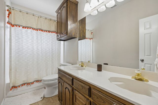 729 Herman Drive, Hurst, TX 76054