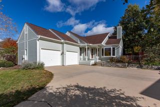 4032 Alberta Drive NE, Rochester, MN 55906