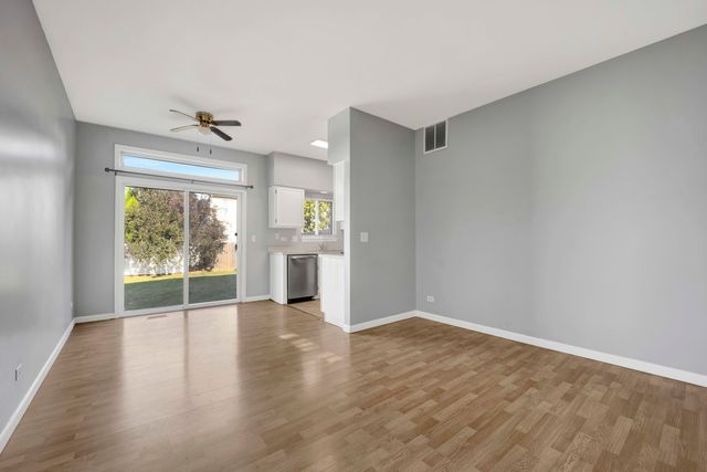 2571 Eldorado Lane 1, Naperville, IL 60564