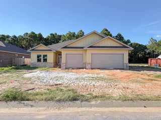 5538 Chenier Dr, Gulf Breeze, FL 32563