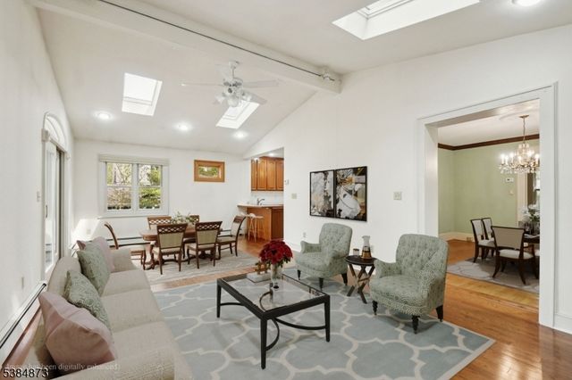 4 Fairwood Rd, Madison Boro, NJ 07940