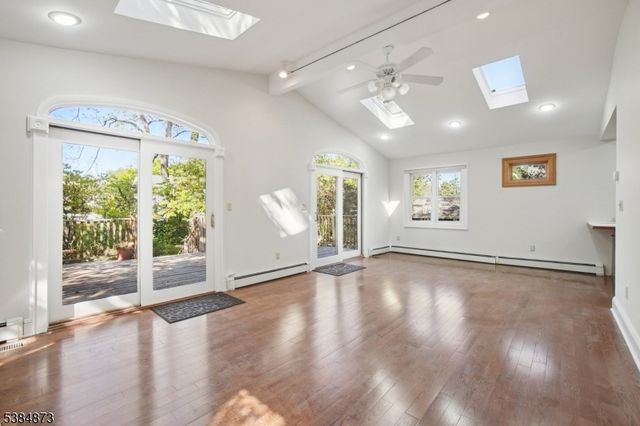 4 Fairwood Rd, Madison Boro, NJ 07940