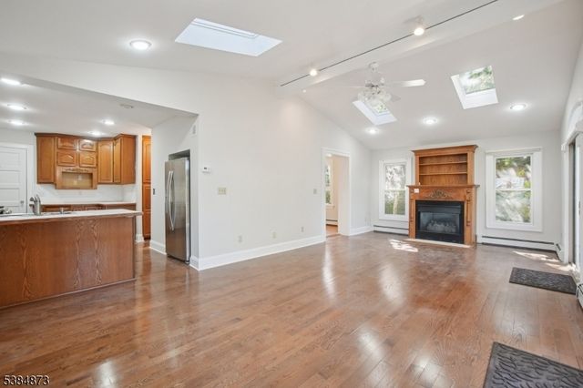 4 Fairwood Rd, Madison Boro, NJ 07940