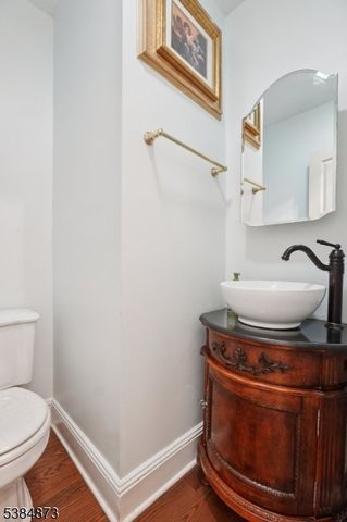 4 Fairwood Rd, Madison Boro, NJ 07940