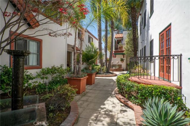 807 Roswell Avenue, Long Beach, CA 90804