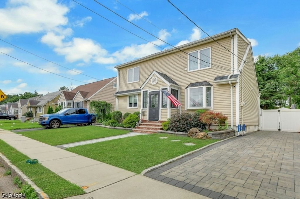 291 Fairway Ave, Belleville Twp., NJ 07109 — photo 2