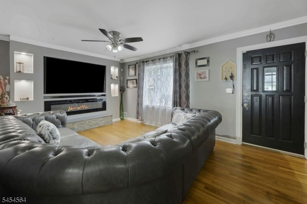 291 Fairway Ave, Belleville Twp., NJ 07109 — photo 3