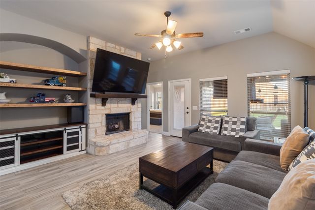 2101 Timineri Drive, Princeton, TX 75407