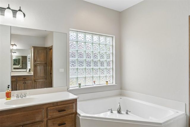 13724 Calistoga Drive, Oklahoma City, OK 73170