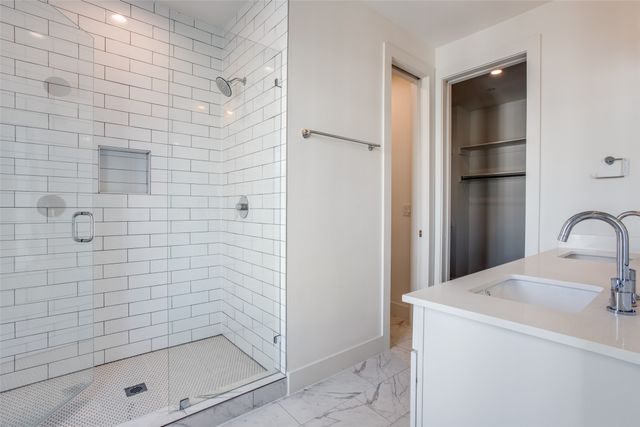 4426 Cabell Drive 1202, Dallas, TX 75204