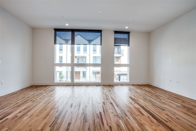 4426 Cabell Drive 1202, Dallas, TX 75204