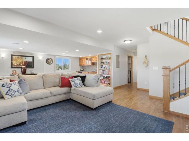 1212 Glenview Dr, Berthoud, CO 80513