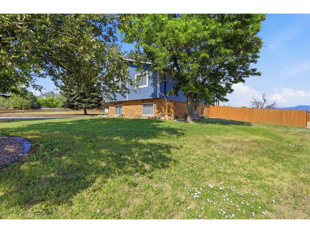 1212 Glenview Dr, Berthoud, CO 80513
