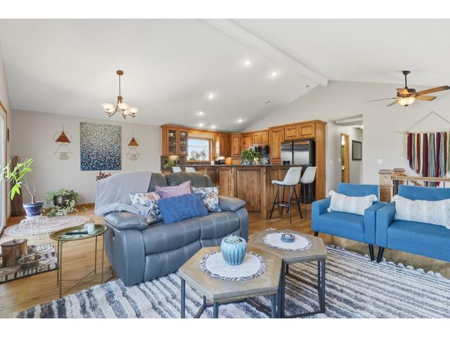 1212 Glenview Dr, Berthoud, CO 80513