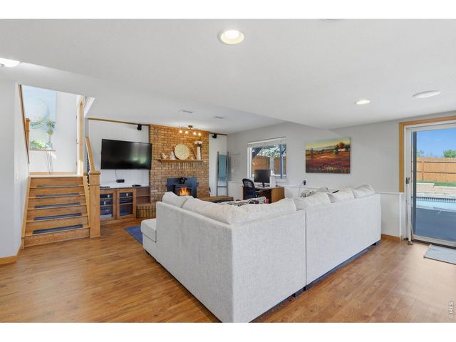 1212 Glenview Dr, Berthoud, CO 80513
