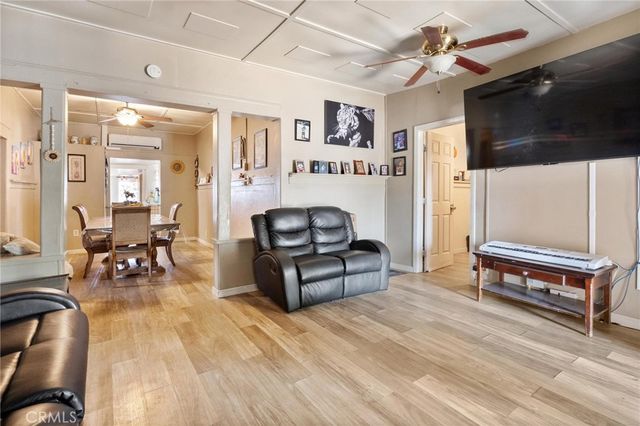 207 E 5th Street, Beaumont, CA 92223