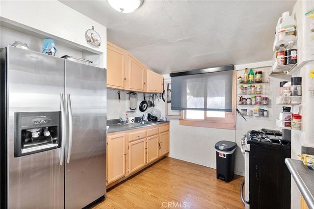 207 E 5th Street, Beaumont, CA 92223