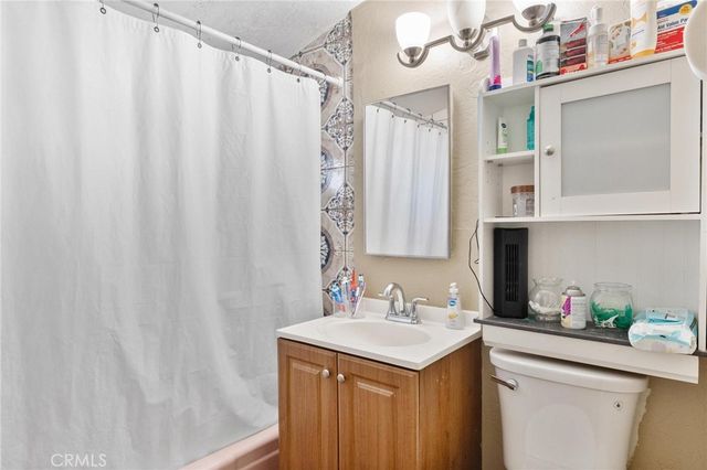 207 E 5th Street, Beaumont, CA 92223