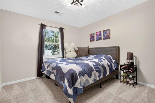 216 Brooks Lane, Winder, GA 30680