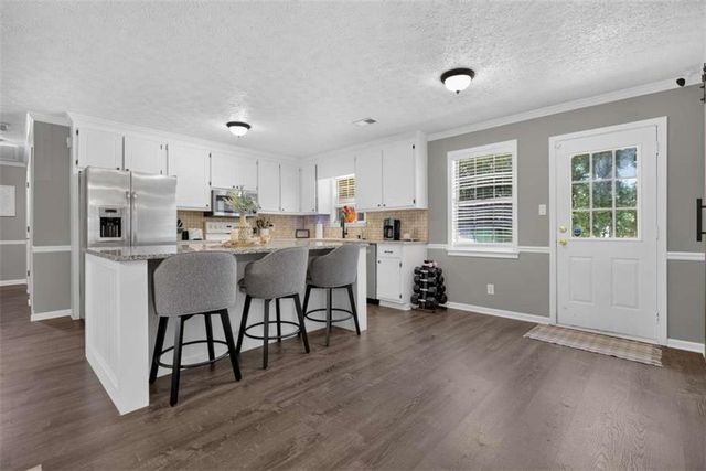216 Brooks Lane, Winder, GA 30680