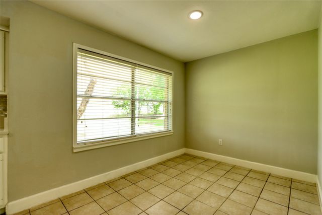 201 MCLENDON, Mexia, TX 76667