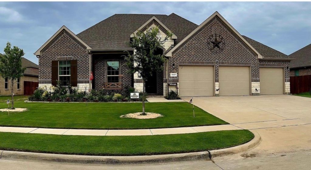 3447 Hidden Hollow Drive, Grand Prairie, TX 76065