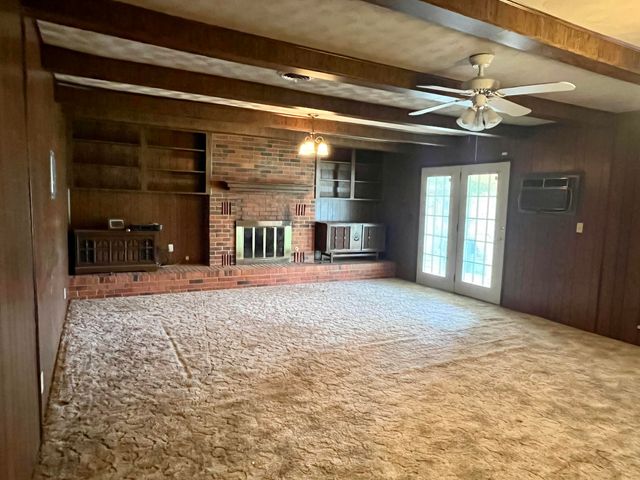 1012 E Oak Street, Brownfield, TX 79316