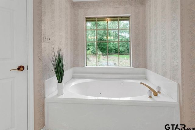 1201 Lake Cross Road, Hideaway, TX 75771