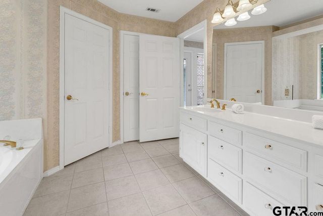 1201 Lake Cross Road, Hideaway, TX 75771