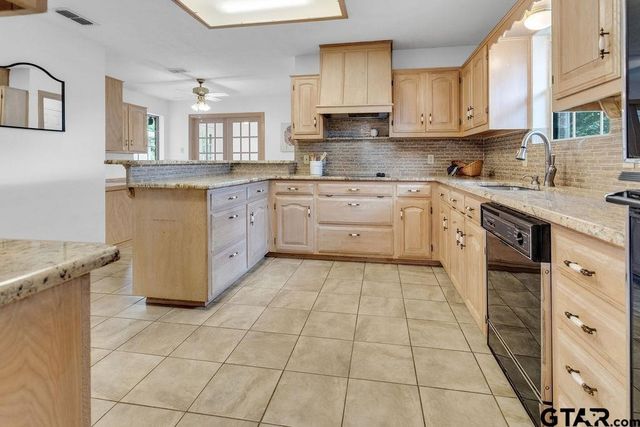 1201 Lake Cross Road, Hideaway, TX 75771